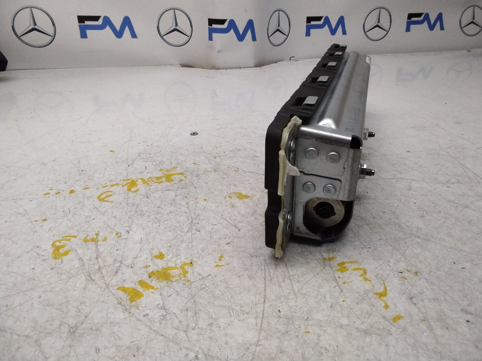 2016 MERCEDES BENZ C-CLASS W205 DRIVER SIDE KNEE AIRBAG A2058601600 FM00735