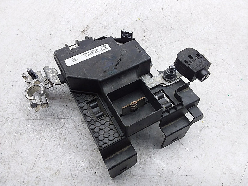 MERCEDES  B-CLASS W247 BATTERY TERMINAL LIMITER BRACKET UNIT A2479067502 FMR10
