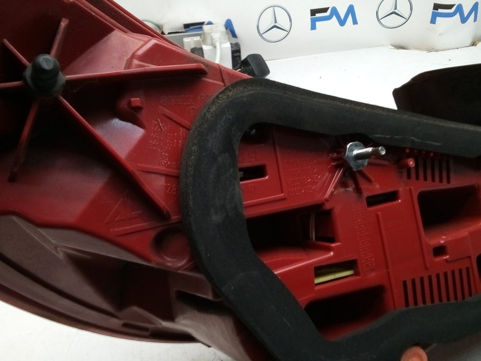 MERCEDES CLA W117 DRIVER SIDE RIGHT OS REAR TAIL LIGHT A1179060601 2015 FMT212