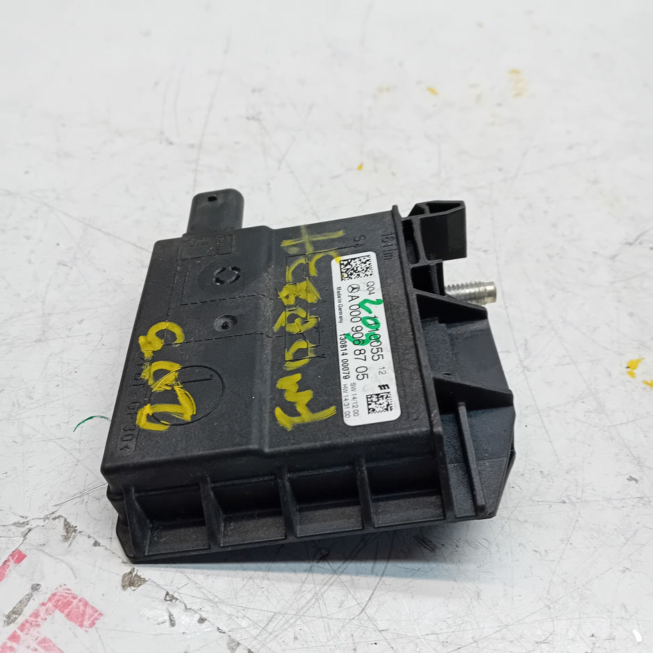 MERCEDES  C E CLASS W205 W213 NEGATIVE BATTERY CLAM TERMINAL A0009068705 FM00837