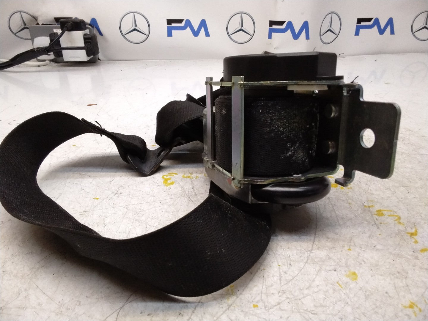 MERCEDES GLE W166 SEAT BELT REAR RIGHT DRIVER SIDE A1668603285 FMS369 OSR
