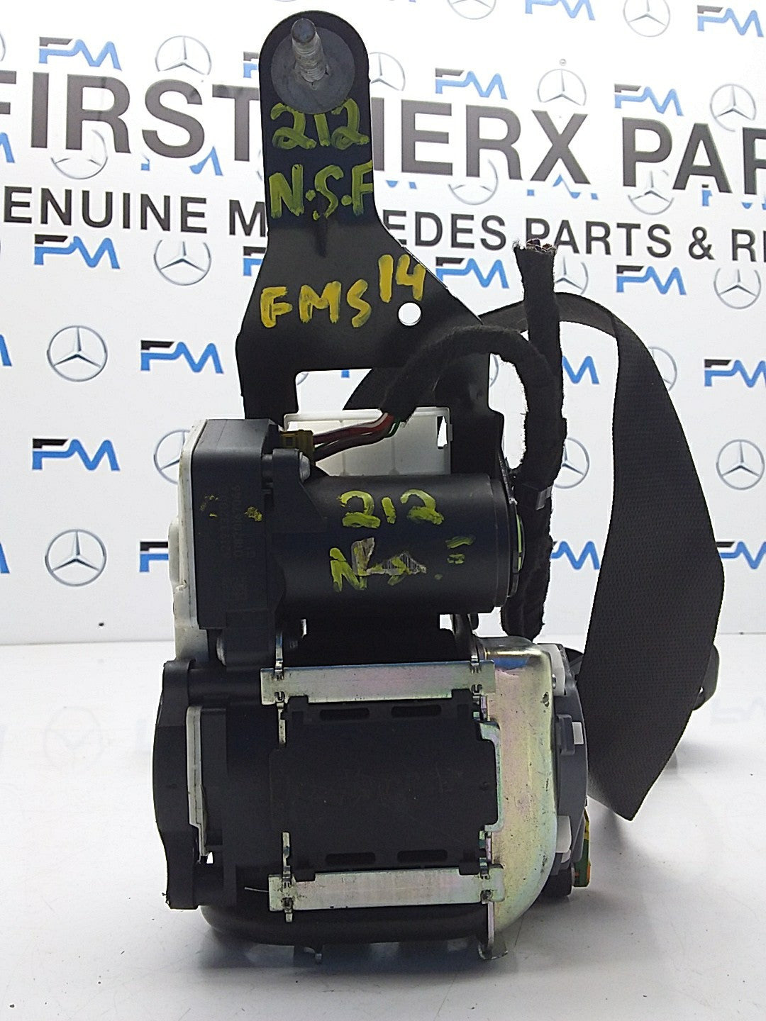 MERCEDES E CLASS W212 PASSENGER SIDE FRONT SEAT BELT NFS A2128600786  FMS14