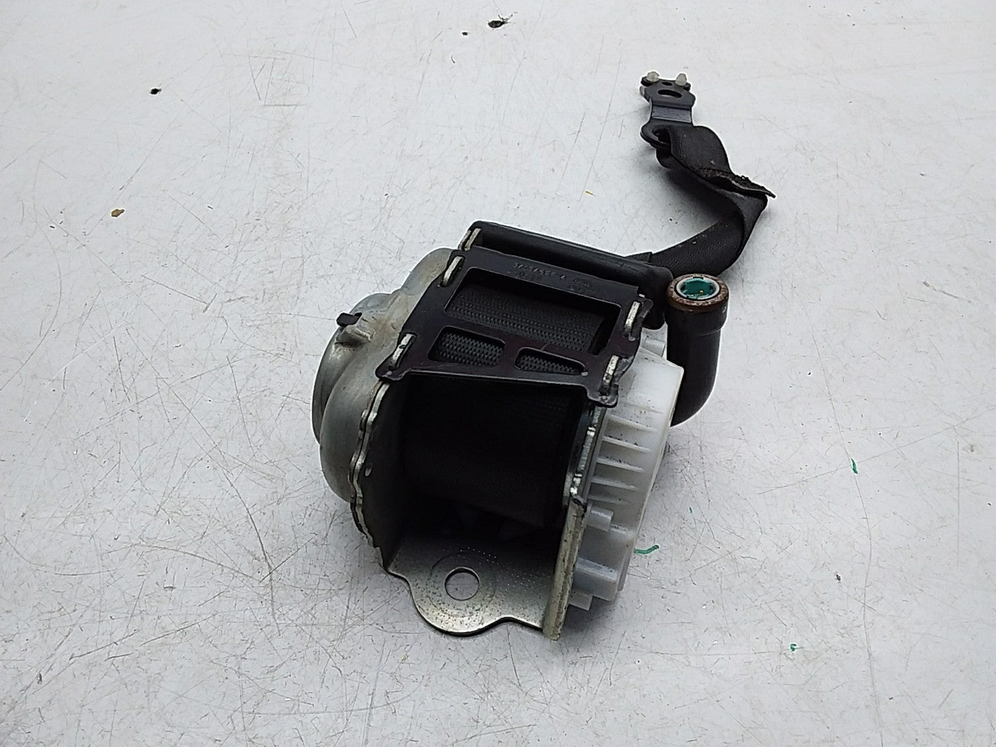 MERCEDES E-CLASS W238 SEAT BELT REAR LEFT PASSENGER SIDE A2388603700 FMS274 NSR