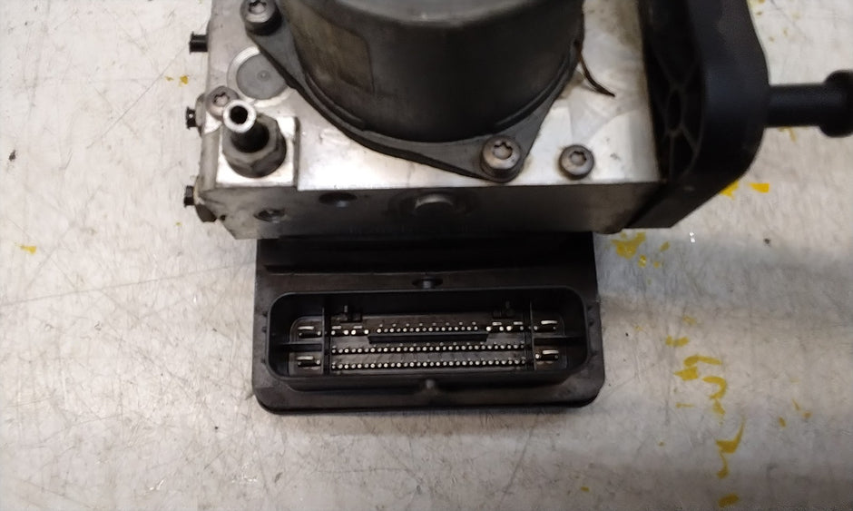 MERCEDES E-CLASS W213 ABS PUMP MODULE CONTROL UNIT A2134313601 FM00756