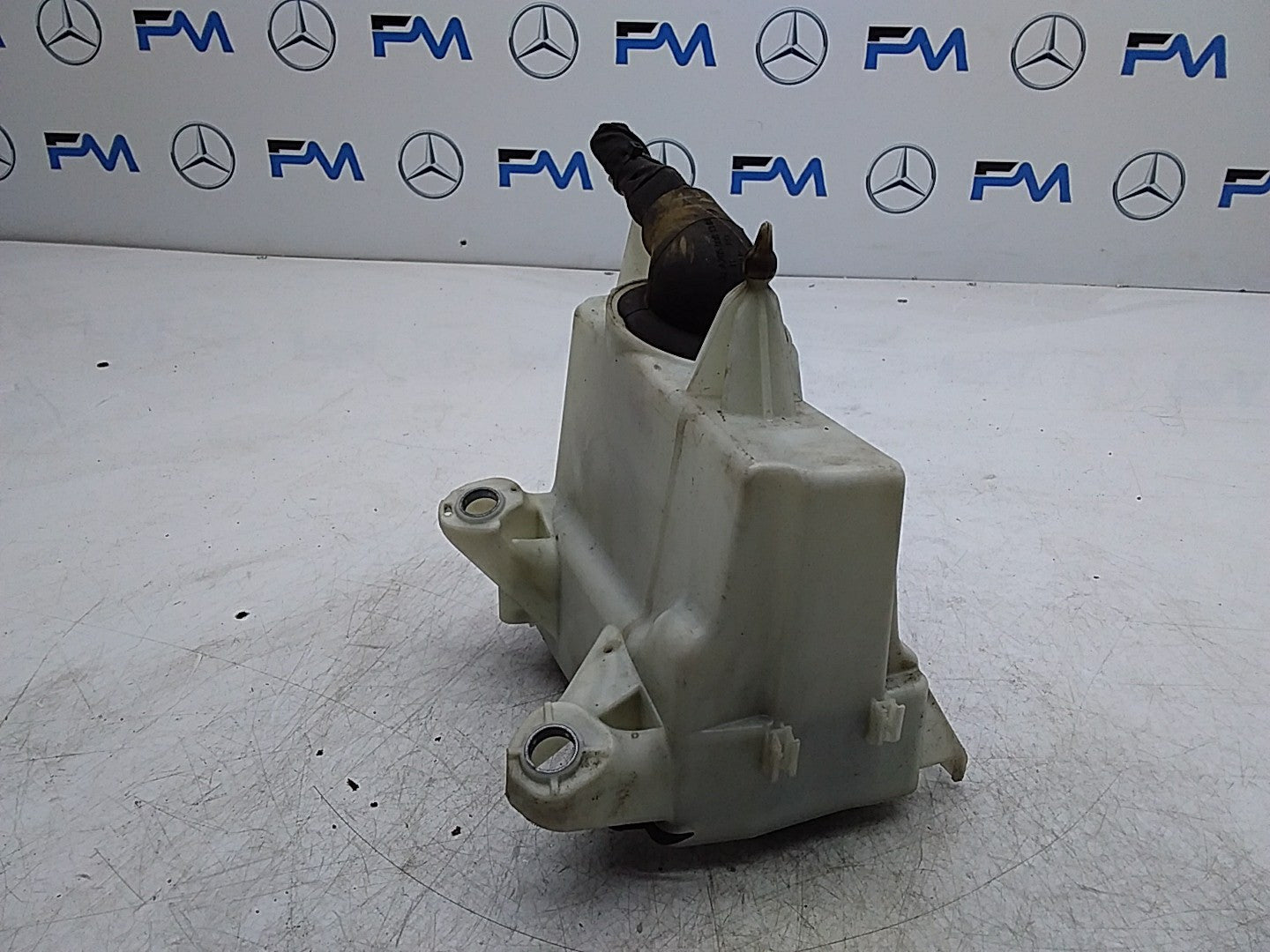Mercedes C-CLASS  W205 Fuse Relay Junction Box  FMF151  A2059981301
