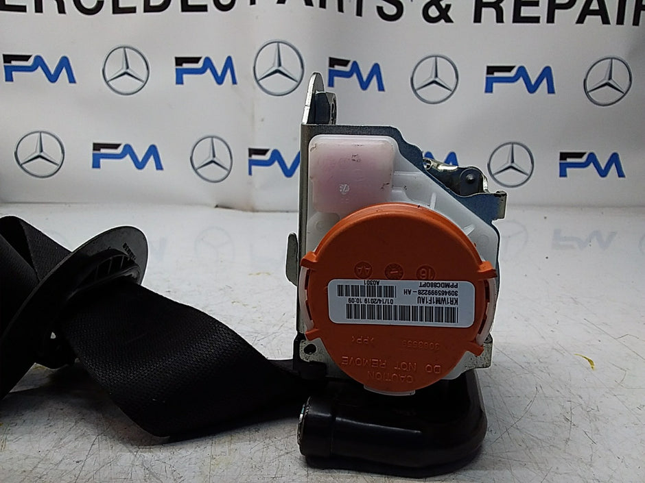 MERCEDES A CLASS  FRONT RIGHT SEAT BELT WITH PRETENSIONER A1778600800 FMS55 OSF
