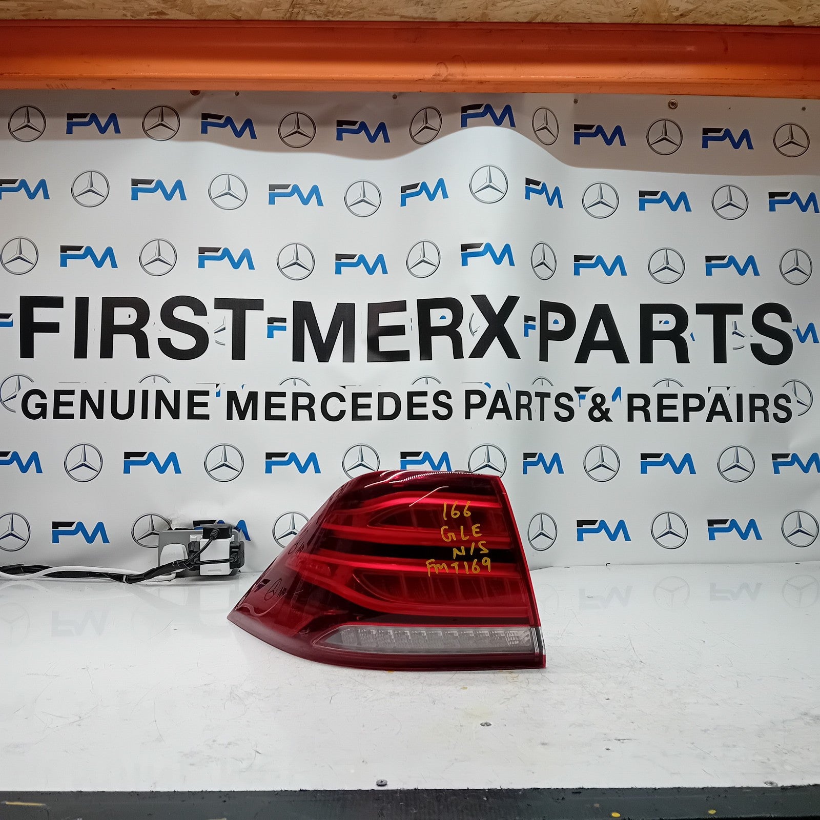 MERCEDES GLE W166 PASSENGER SIDE NS REAR TAIL LIGHT A1669065702 2018 FMT169