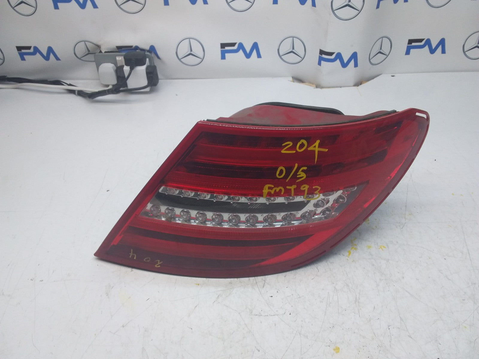 MERCEDES  C-CLASS W204 2011 REAR PASSENGER N/S TAIL LIGHT A2048205464 FMT92
