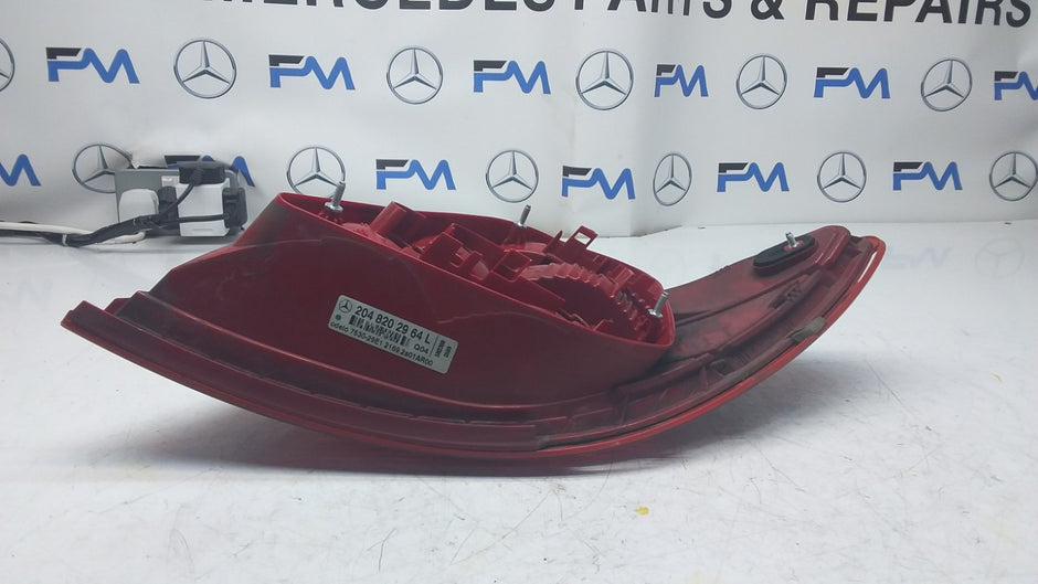 MERCEDES C-CLASS W204 PASSENGER SIDE NS REAR TAIL LIGHT A2048202964 2011 FMT107