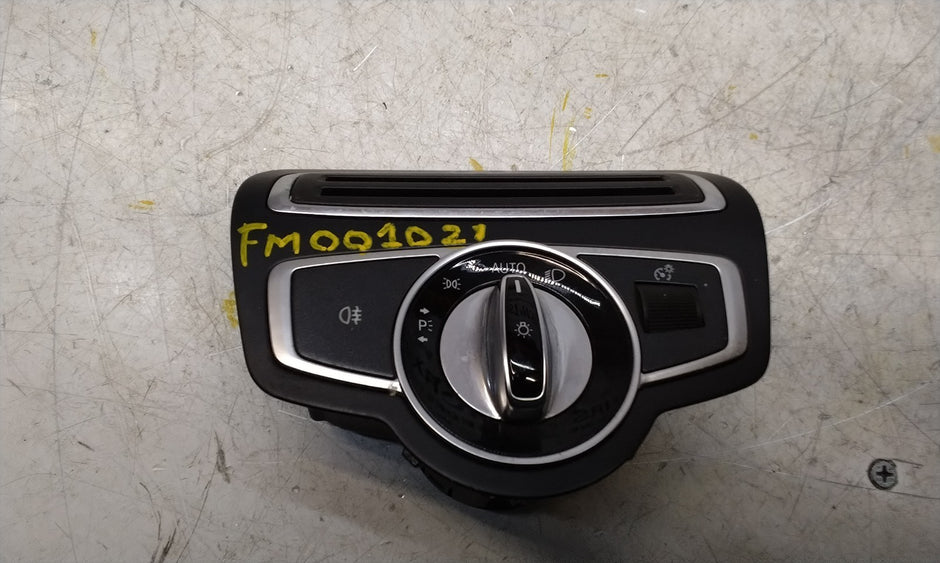 MERCEDES C-CLASS W205 HEADLIGHT CONTROL SWITCH 2014-2020 A2059057007 FM001021