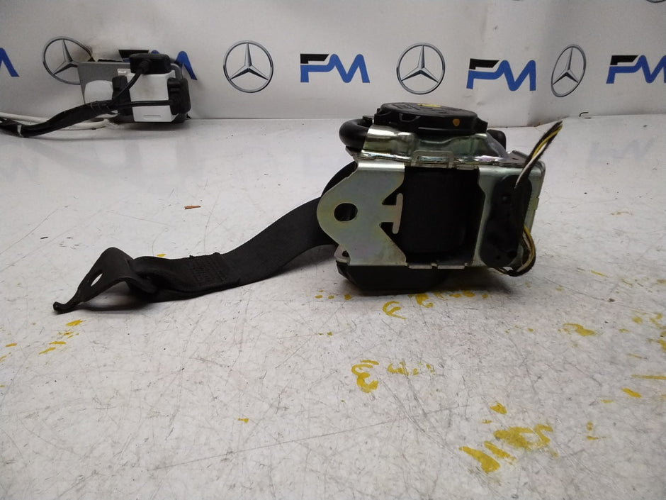 MERCEDES GLE W292 NEAR SIDE REAR SEAT BELT OEM A2928600185 FMS394 NSR