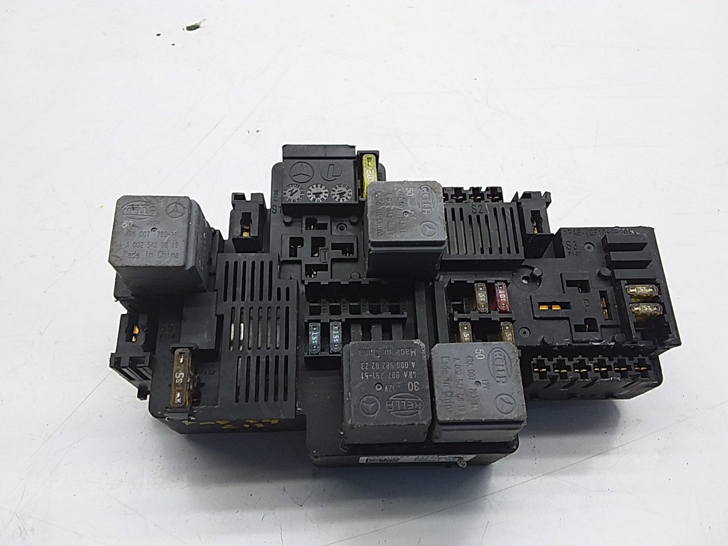 MERCEDES E CLASS FUSE RELAY BOX A2139062202 W213 2016 ONWARDS FMF54
