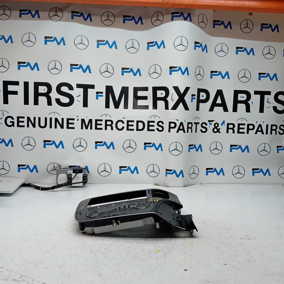 MITSUBISHI OUTLANDER PHEV HEATER  CONTROL PANEL CAB502A043A C68372 FM001070