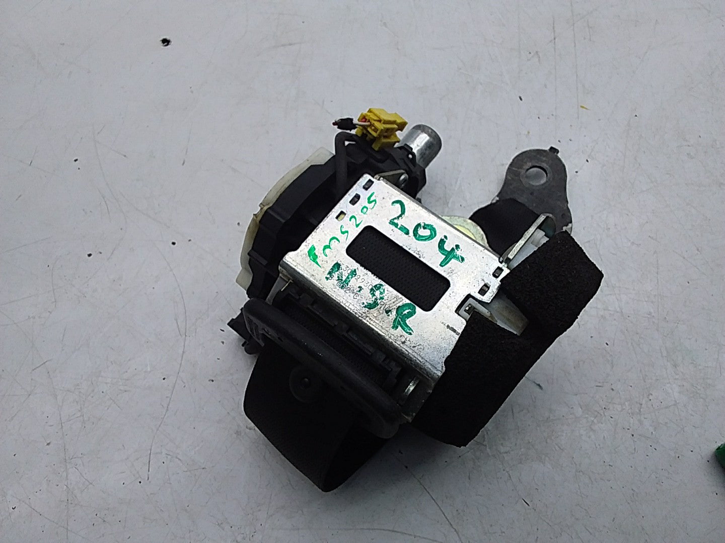 MERCEDES C-CLASS W204 SEAT BELT REAR  LEFT PASSENGER SIDE A2048600385 FMS205 NSR