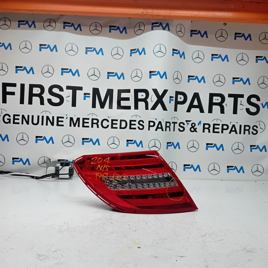 MERCEDES C-CLASS W204 PASSENGER SIDE NS REAR TAIL LIGHT A2048205464 2012 FMT122
