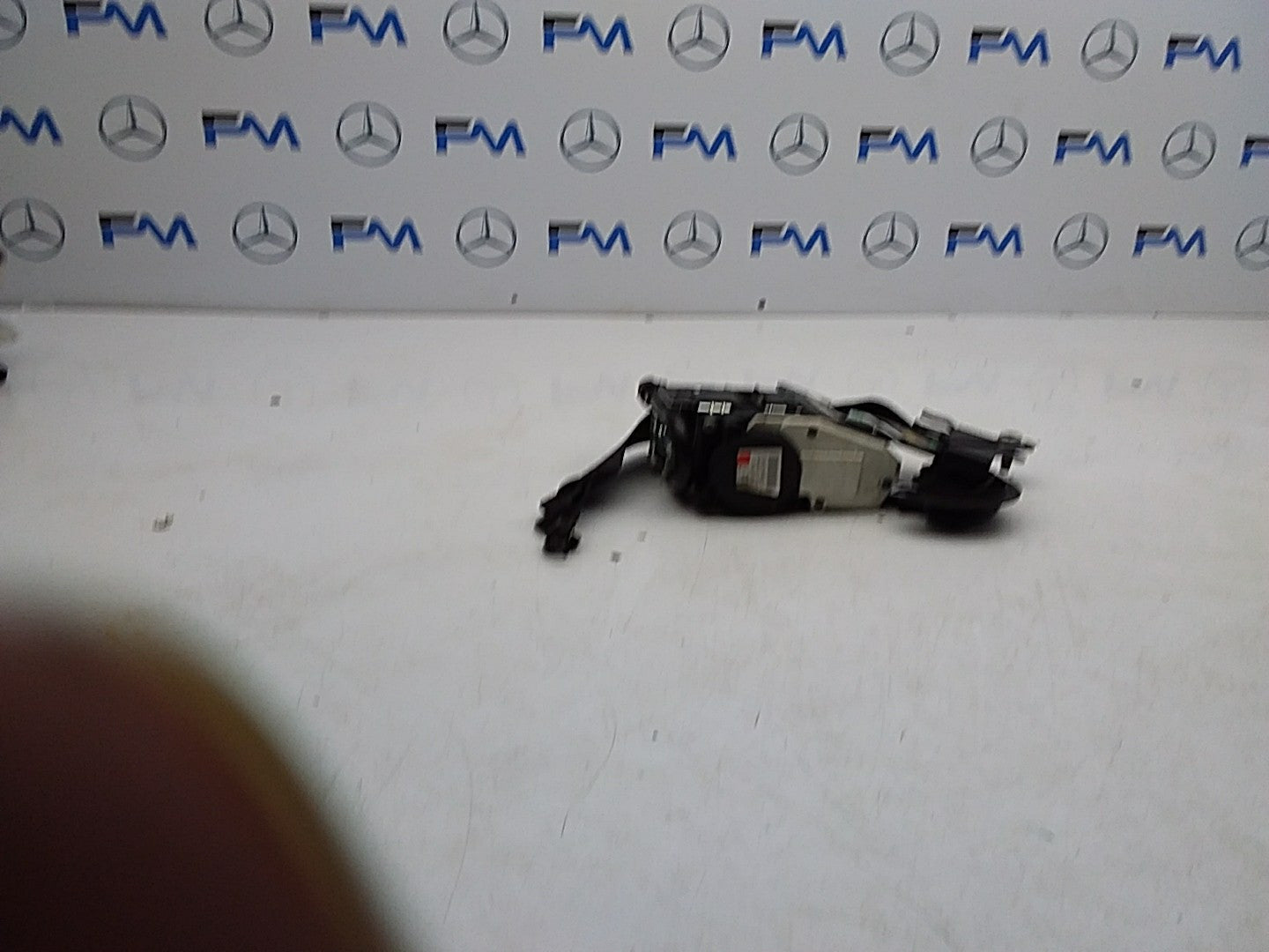 MERCEDES C-CLASS W204 SEAT BELT FRONT LEFT PASSENGER SIDE A2048602385 FMS216 NSF