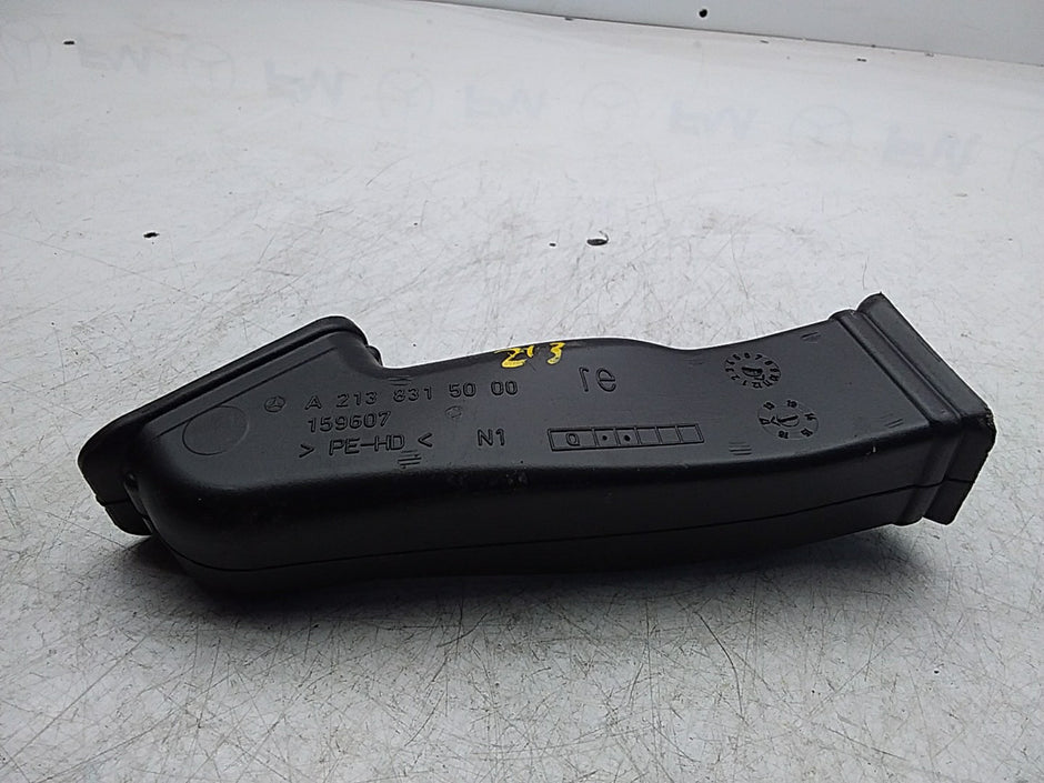 MERCEDES BENZ E-CLASS W213 AIR INTAKE TUBE A2138315000 FMI59