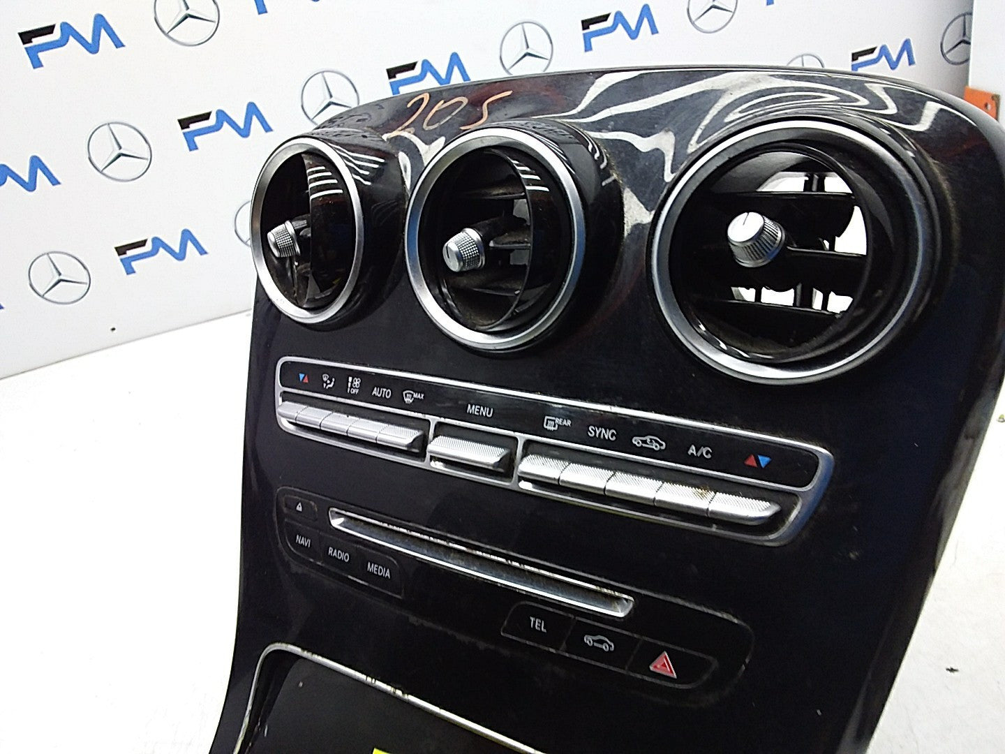 2014 ONWARDS MERCEDES C-CLASS W205 CENTRE  CONSOLE  A2056805107 FMK17