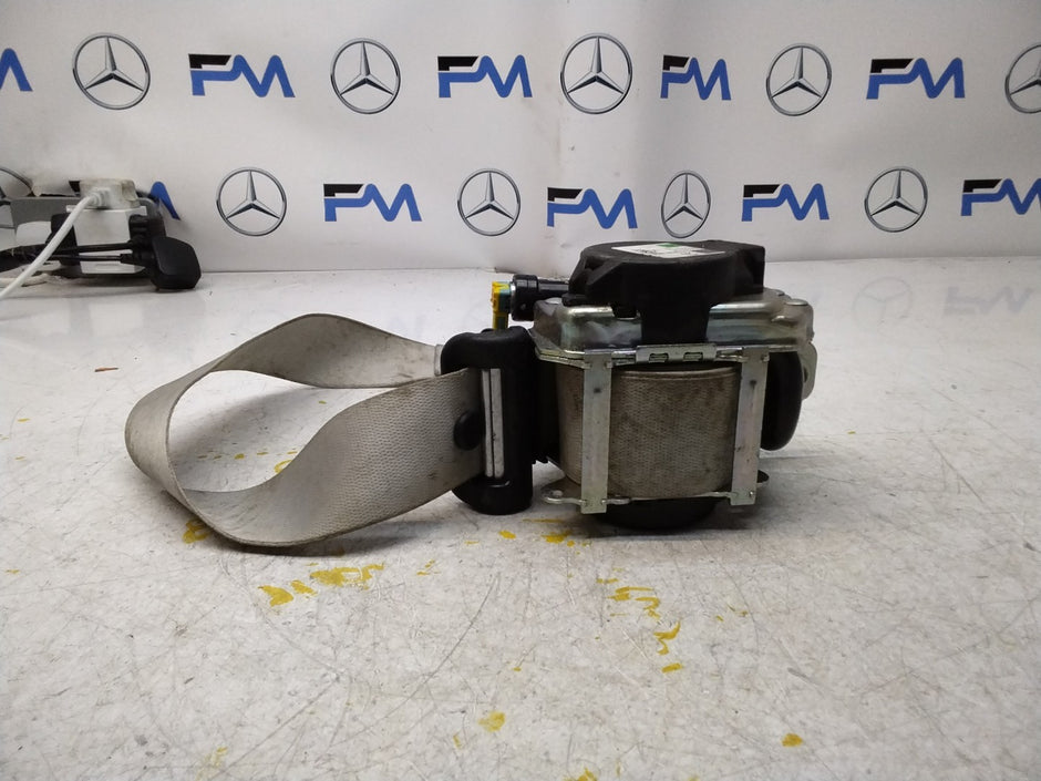 MERCEDES C-CLASS W205 SEAT BELT REAR RIGHT DRIVER SIDE A2058601601 FMS353 OSR