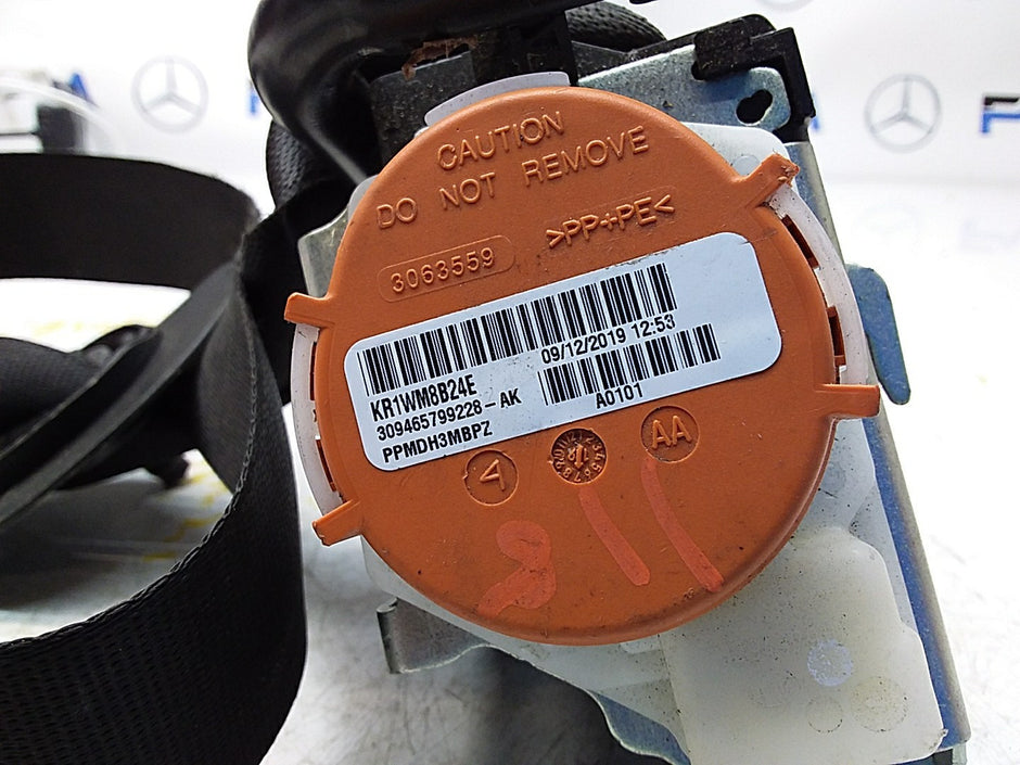 MERCEDES A CLASS  FRONT LEFT SEAT BELT WITH PRETENSIONER A1778600700 FMS54 NSF