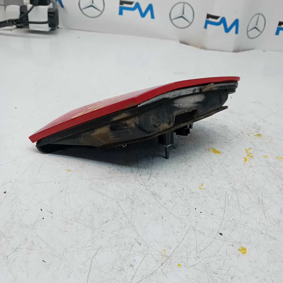 MERCEDES E-CLASS W212 DRIVER SIDE OS REAR TAIL LIGHT A2129060258 2012 FMT124