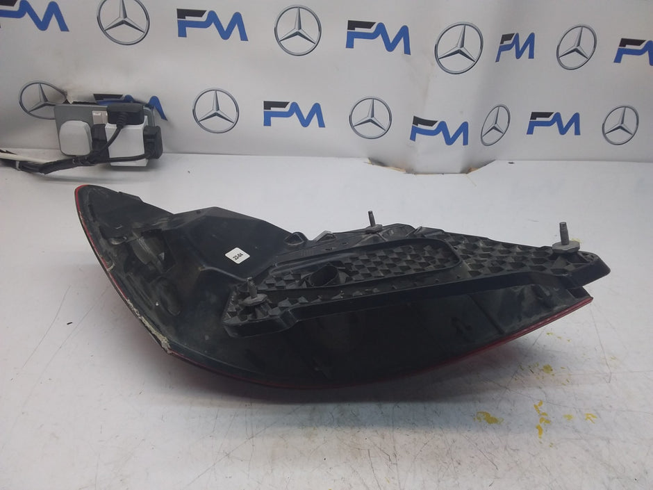 MERCEDES E-CLASS W213 DRIVER SIDE OS REAR TAIL LIGHT FMT97