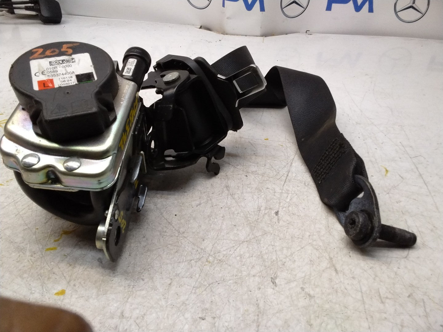 MERCEDES-BENZ W205 C CLASS FRONT LEFT PASSENGER SEATBELT A2058605185 FMS342 NSF