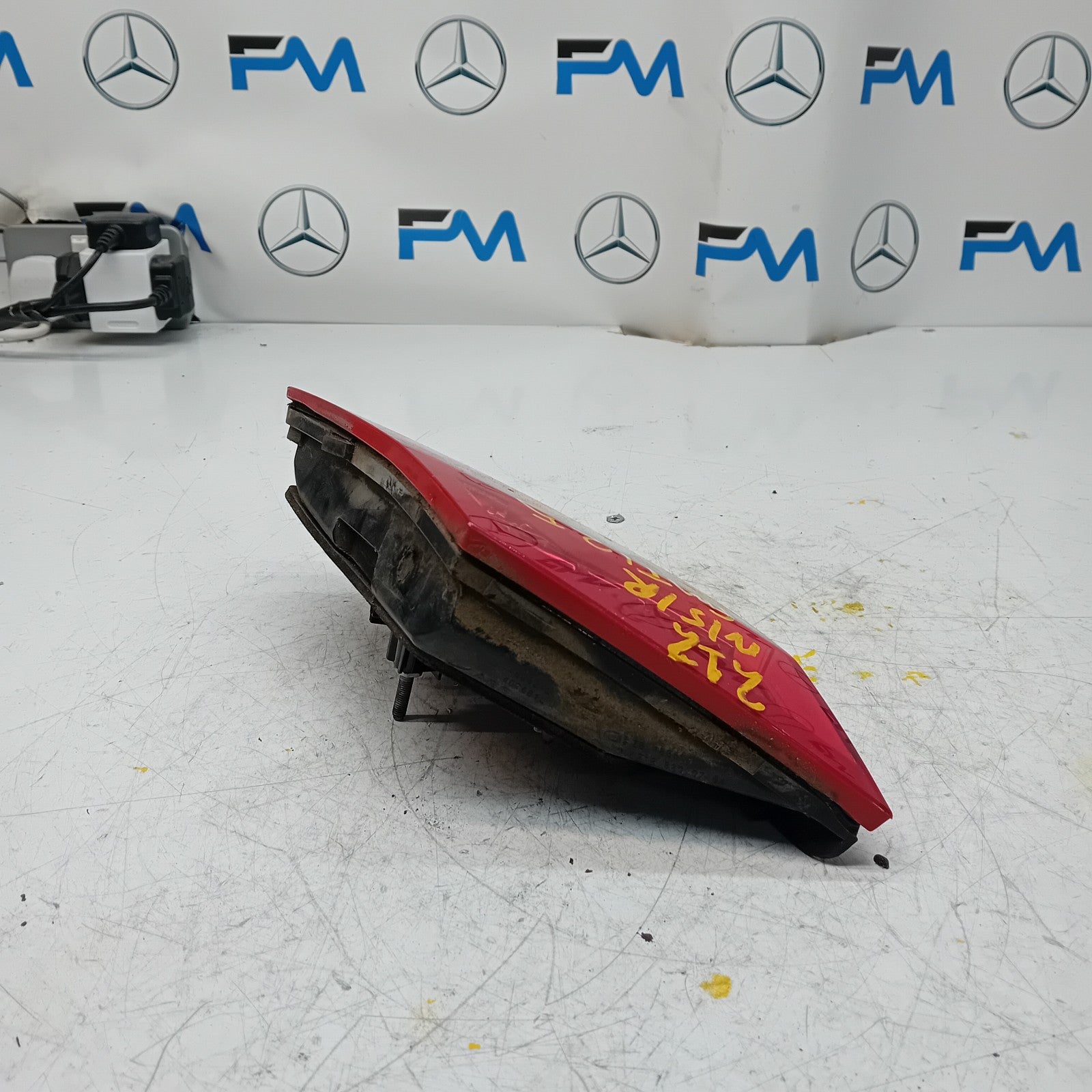 MERCEDES E-CLASS W212 DRIVER SIDE OS REAR TAIL LIGHT A2129060358 2012 FMT125