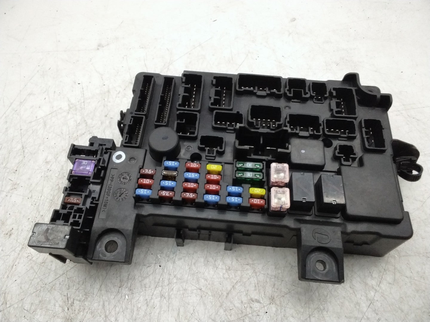 MITSUBISHI OUTLANDER FUSE RELAY  BOX  8637A869  FMF166