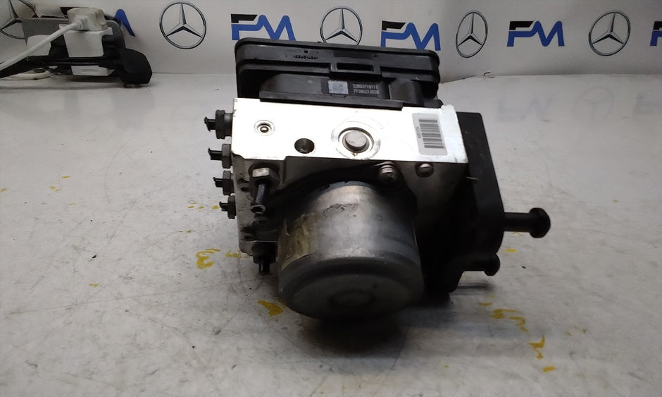 MERCEDES E-CLASS W213 ABS PUMP MODULE CONTROL UNIT A2134313601 FM00756