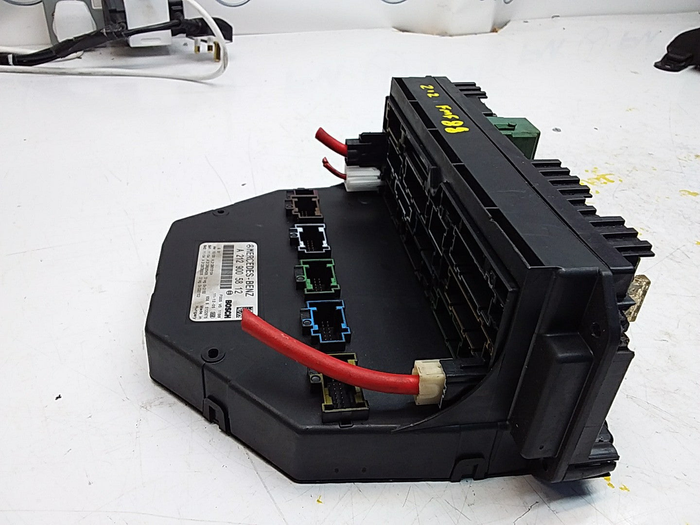 Mercedes E-CLASS W212 Fuse  Box RELAY A2129005812 FMF88 