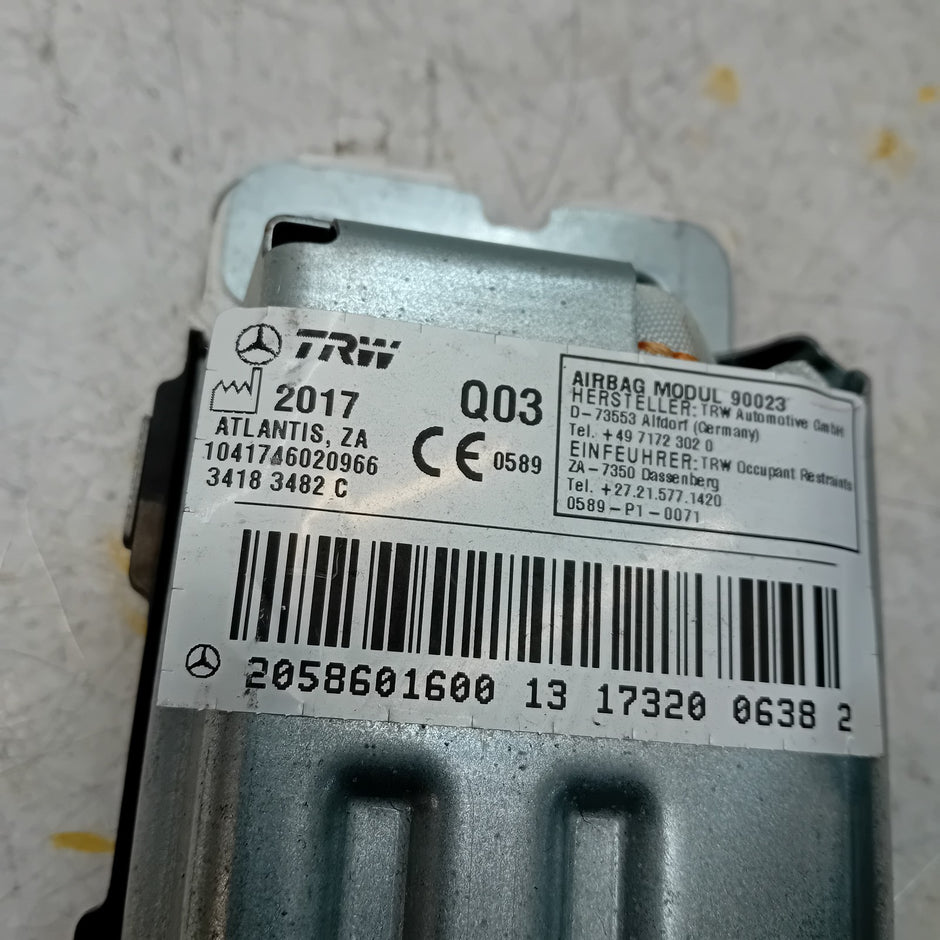 MERCEDES BENZ C CLASS W205 OSF DRIVER SIDE KNEE AIRBAG A2058201600 2017 FM001004