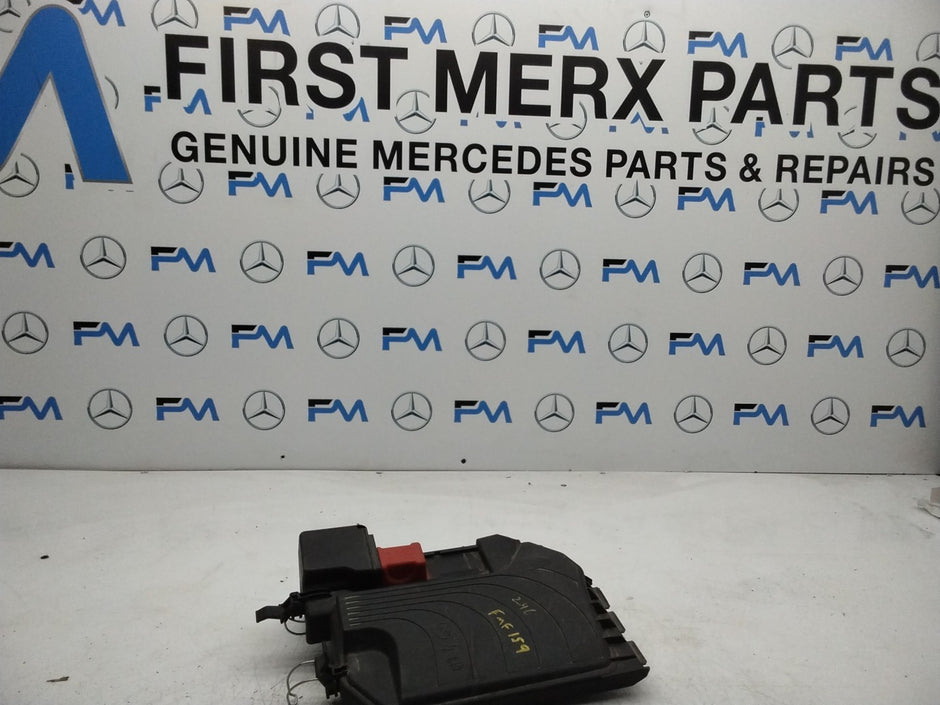 MERCEDES BENZ  B-CLASS  W246 FUSE RELAY JUNCTION BOX LID A2465400182  FMF159