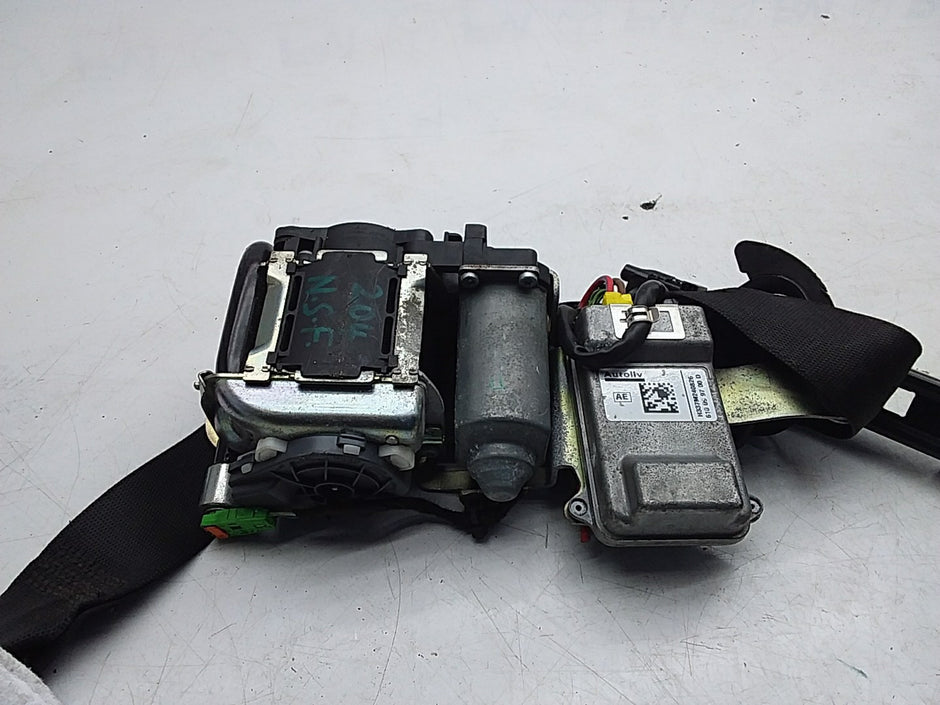 MERCEDES C-CLASS W204 SEAT BELT FRONT LEFT PASSENGER SIDE A2048606785 FMS212 NSF