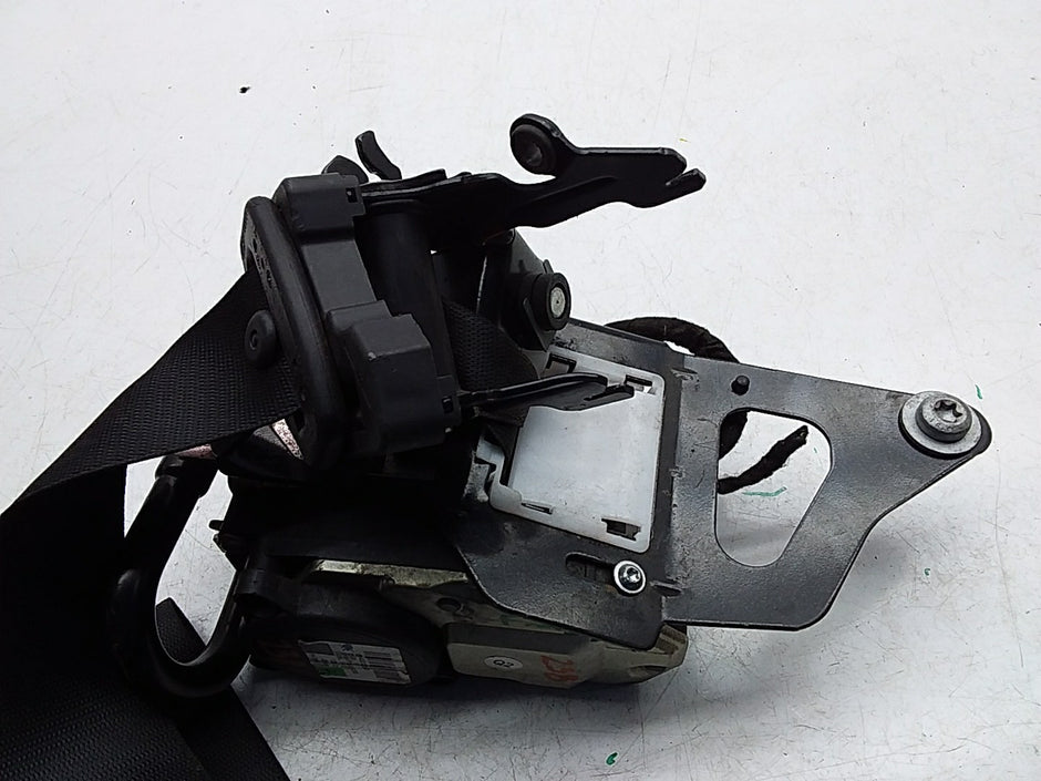 MERCEDES E-CLASS W238 SEAT BELT FRONT RIGHT DRIVER SIDE A2388602900 FMS254 OSF