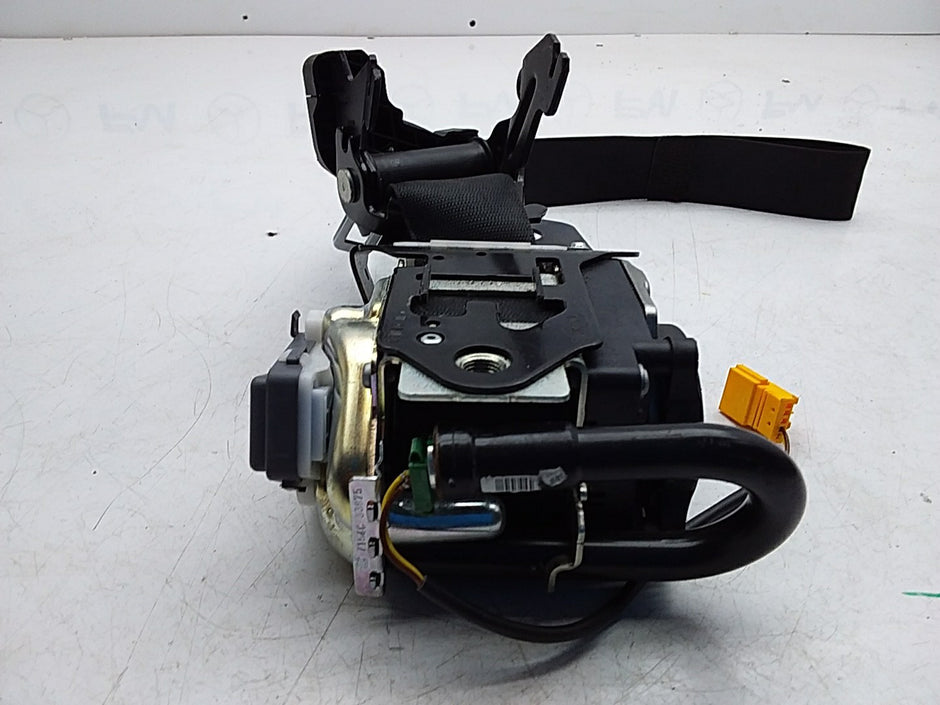 MERCEDES E-CLASS W238 SEAT BELT FRONT RIGHT DRIVER SIDE A2388602900 FMS250 OSF