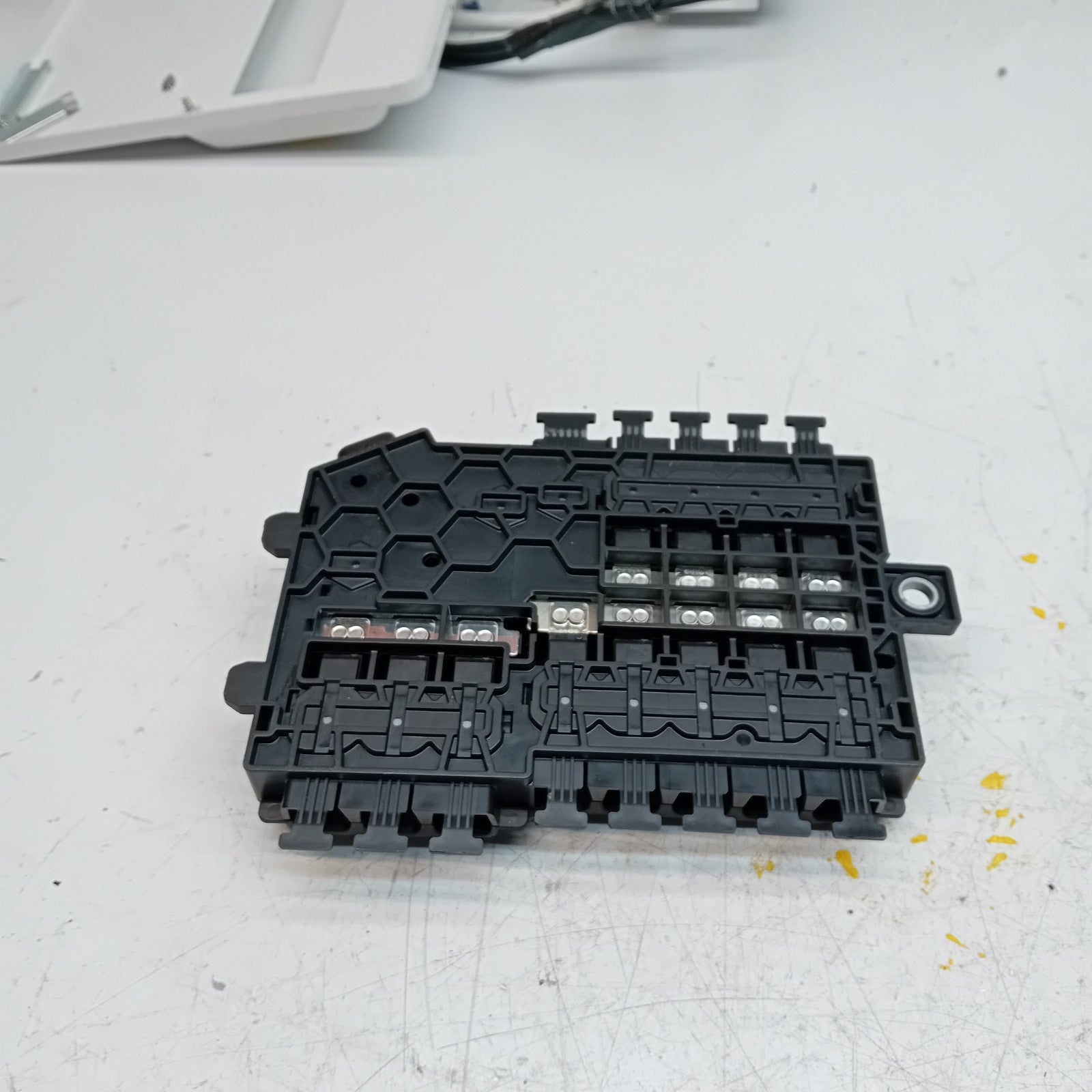 Mercedes C-Class W205 Front Inboard Fuxebox Module Unit A2055402750 FM00815