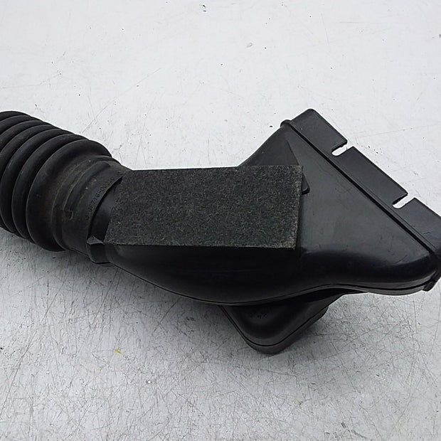 OUTLANDER AIR INTAKE TUBE 2.4 PETROL FMI09 1505A661