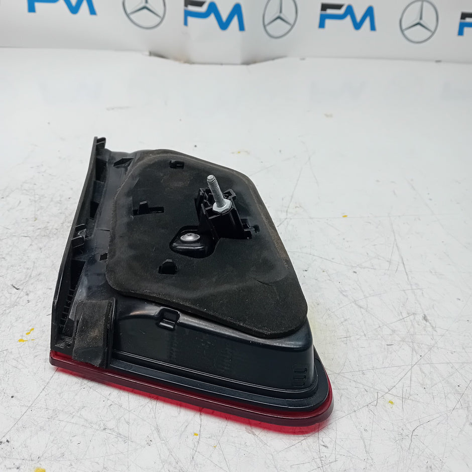 MERCEDES E-CLASS W212 DRIVER SIDE OS REAR TAIL LIGHT FMT127