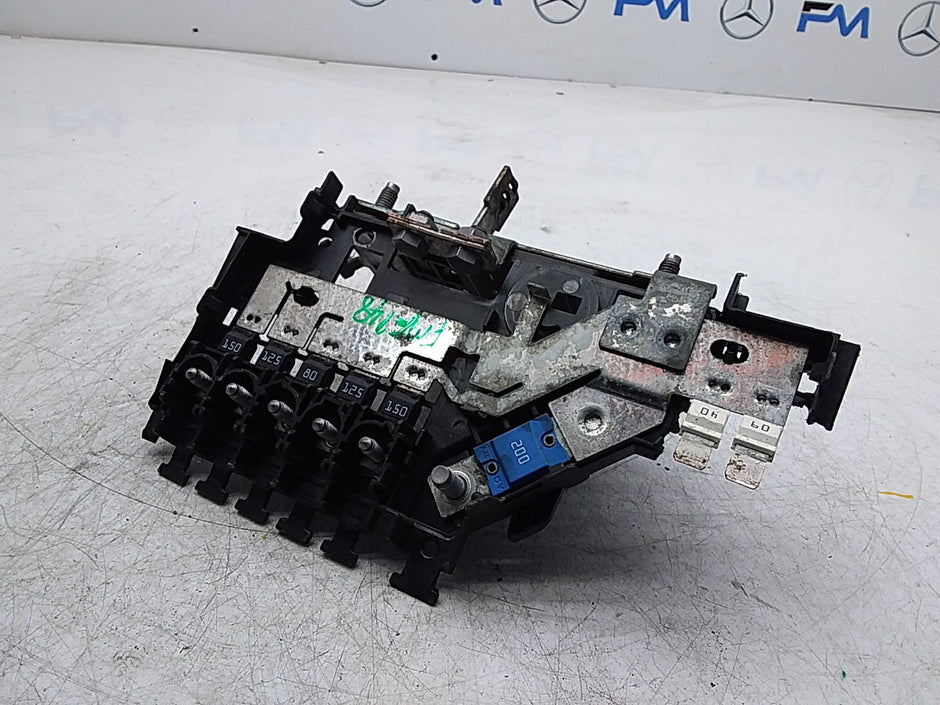 Mercedes C-CLASS  W205 Fuse Relay Junction Box  FMF148 A2065402250
