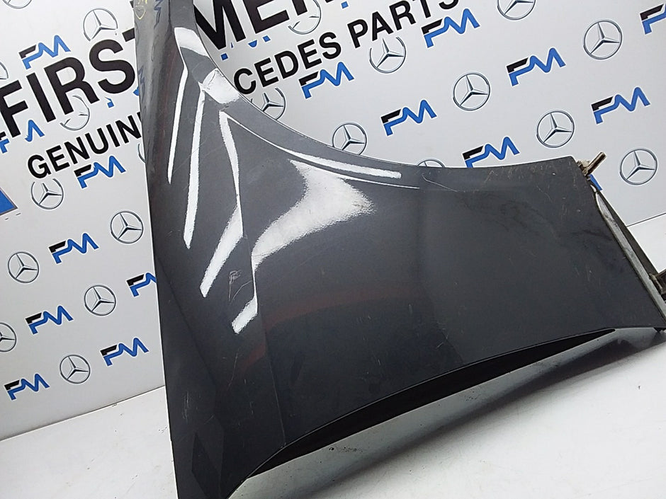 MERCEDES  E-CLASS W212 OS RIGHT DRIVER SIDE WINGS FMW23 (DAMAGED)