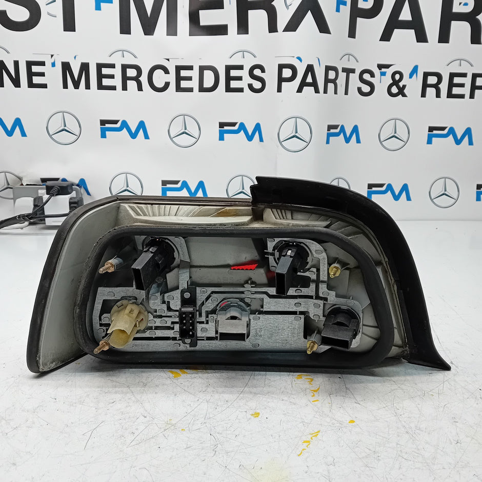 BMW E36 SERIES 3 Coupe 1991-2000 DRIVER OS REAR TAIL LIGHT 1387658 FMT173