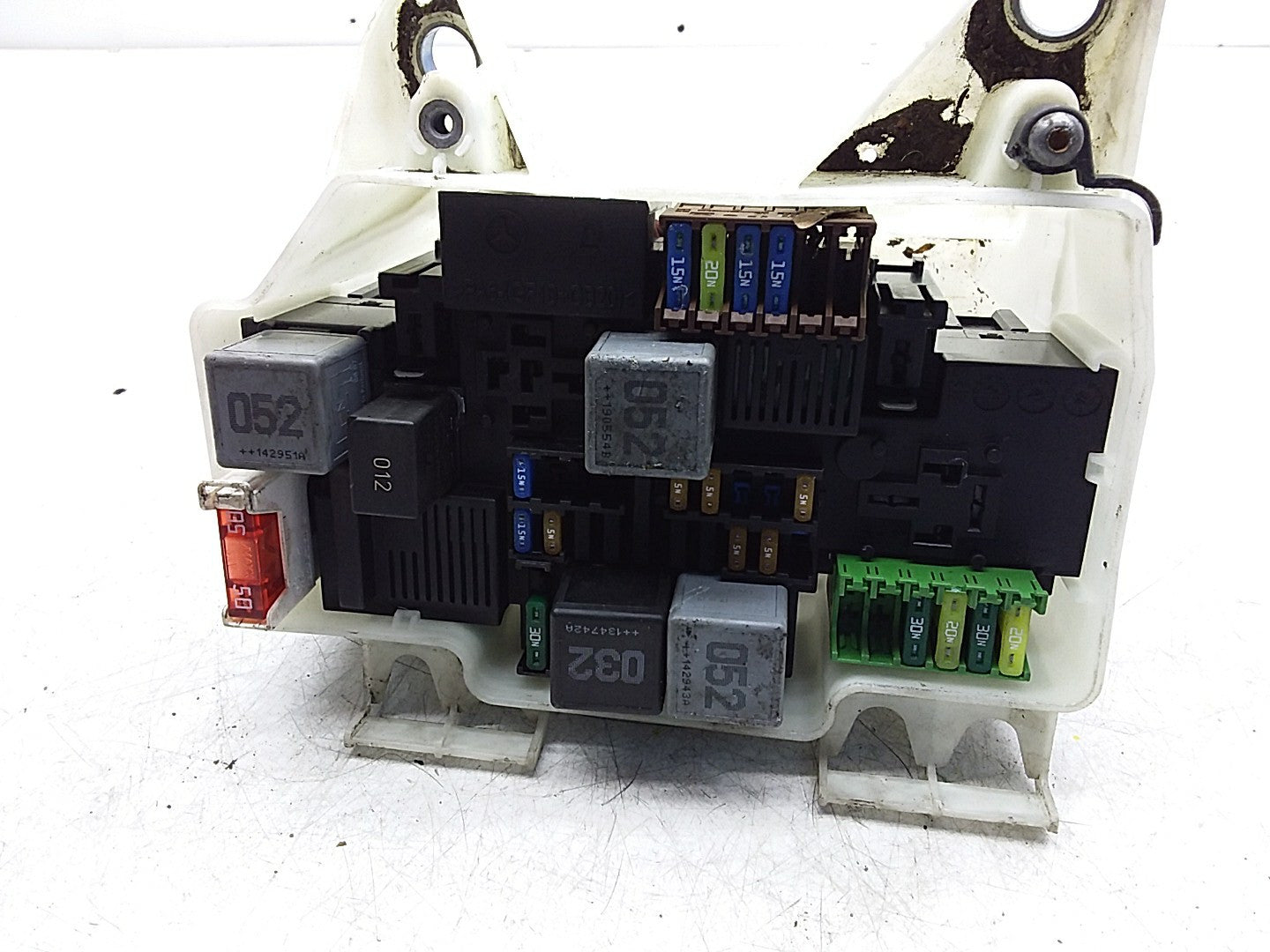 Mercedes C-CLASS  W205 Fuse Relay Junction Box  FMF151  A2059981301