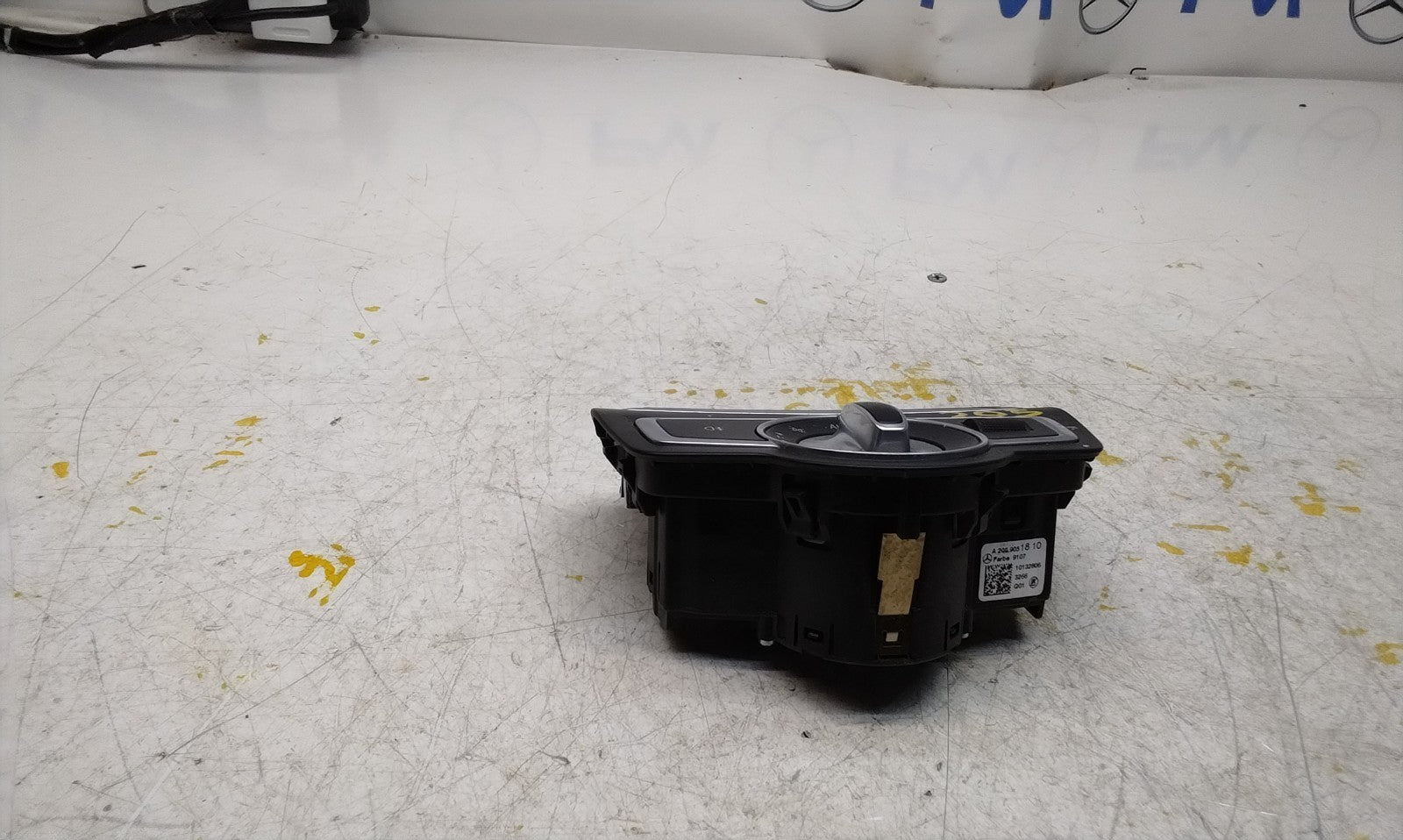 MERCEDES C-CLASS W205 HEADLIGHT CONTROL SWITCH 2014-2020 A2059051810 FM001017