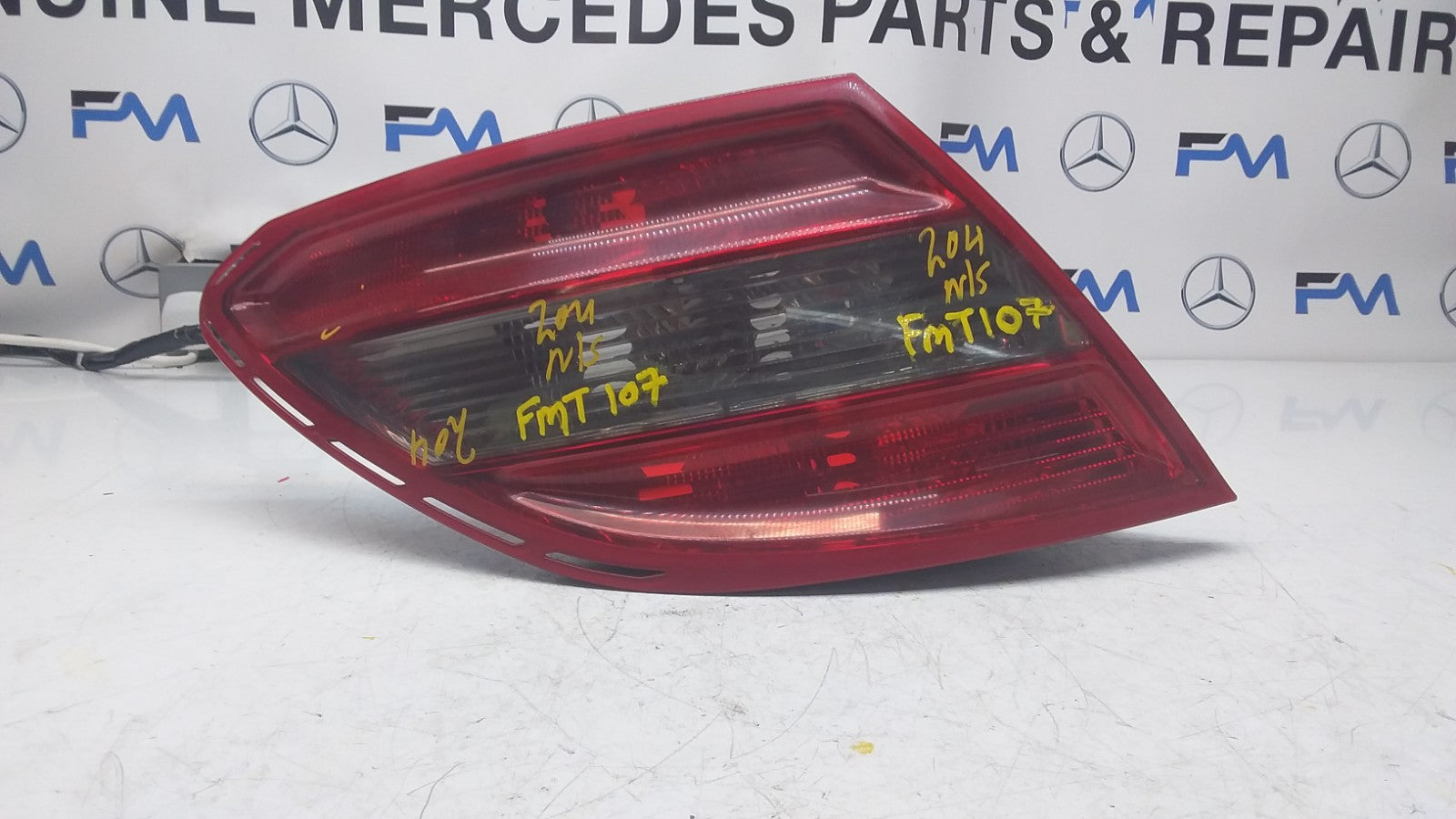 MERCEDES C-CLASS W204 PASSENGER SIDE NS REAR TAIL LIGHT A2048202964 2011 FMT107