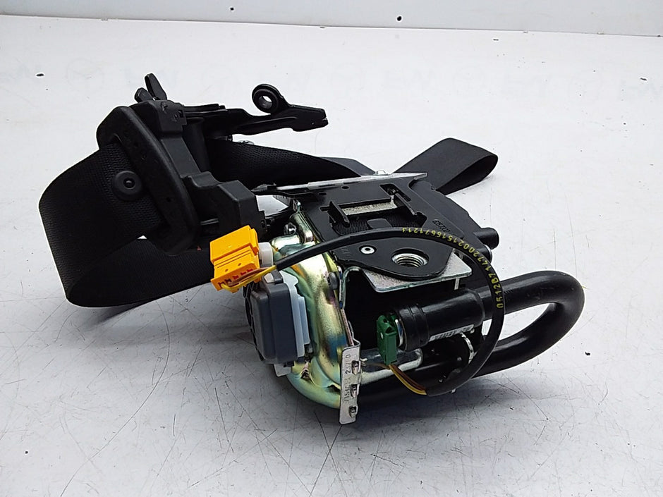 MERCEDES E-CLASS W238 SEAT BELT FRONT RIGHT DRIVER SIDE A2388602900 FMS251 OSF