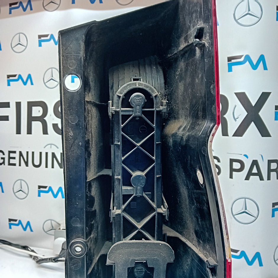 MERCEDES SPRINTER W906 2006-14 PASSENGER NS REAR TAIL LIGHT A9068202100 FMT153