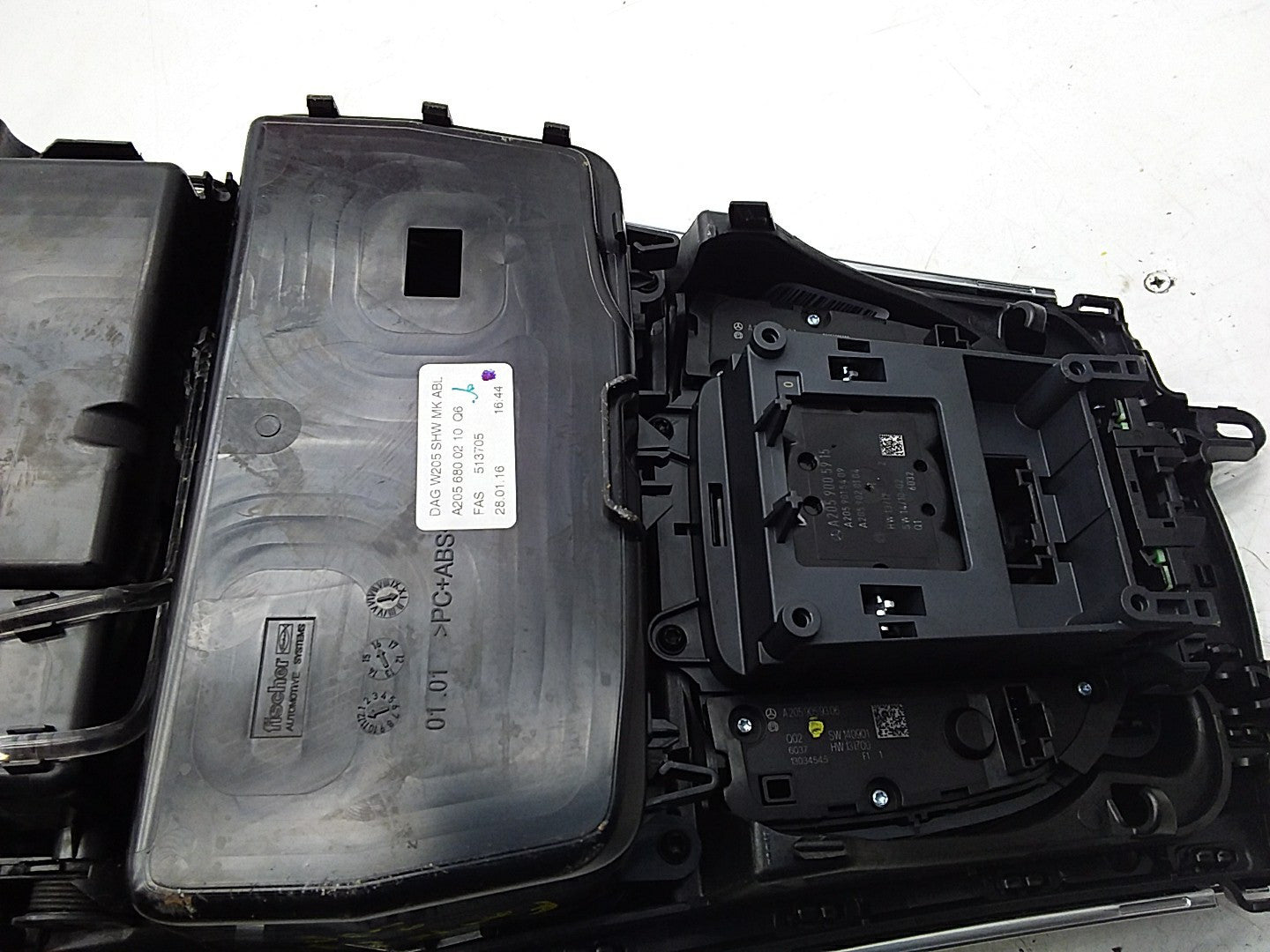 2014 ONWARDS MERCEDES C-CLASS W205 CENTRE  CONSOLE  A2056800210 FMK23