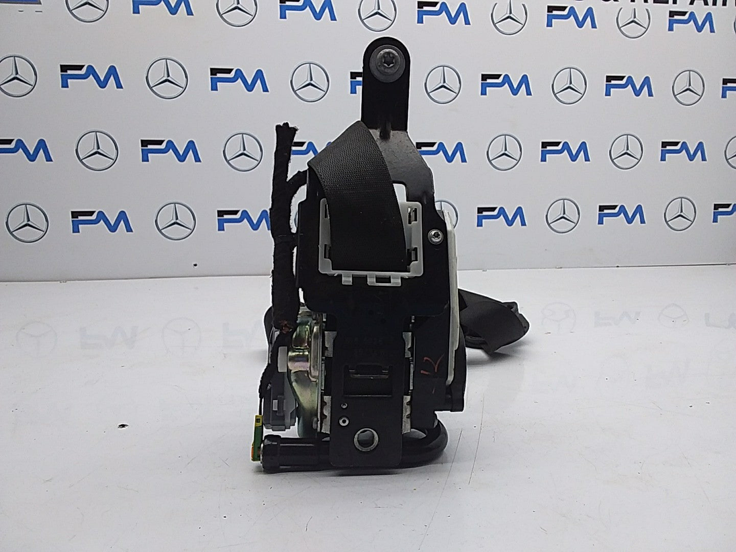 MERCEDES E CLASS W212 PASSENGER SIDE FRONT SEAT BELT NFS A2128600786  FMS14