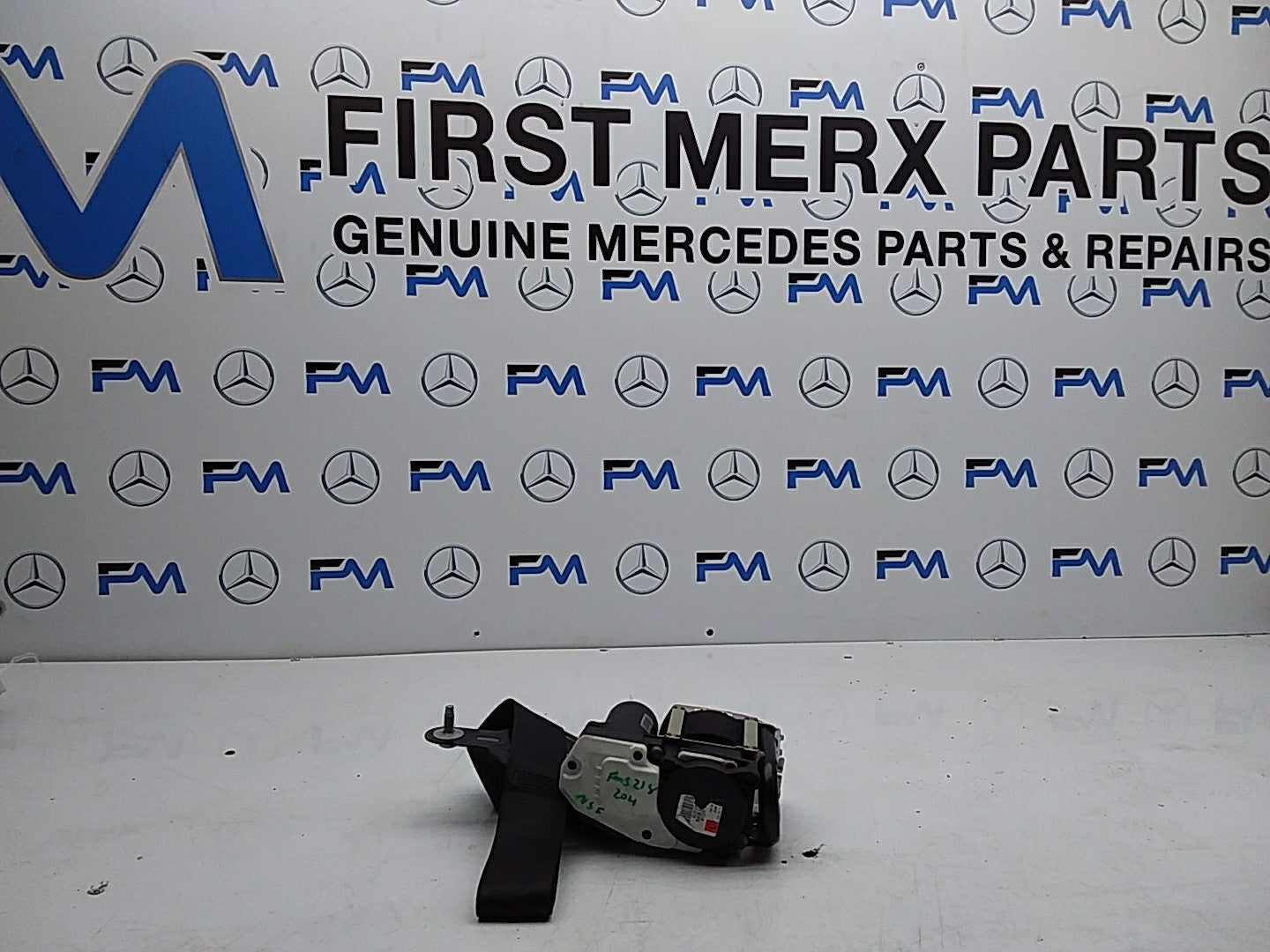 MERCEDES C-CLASS W204 SEAT BELT FRONT LEFT PASSENGER SIDE A2048601585 FMS218 NSF